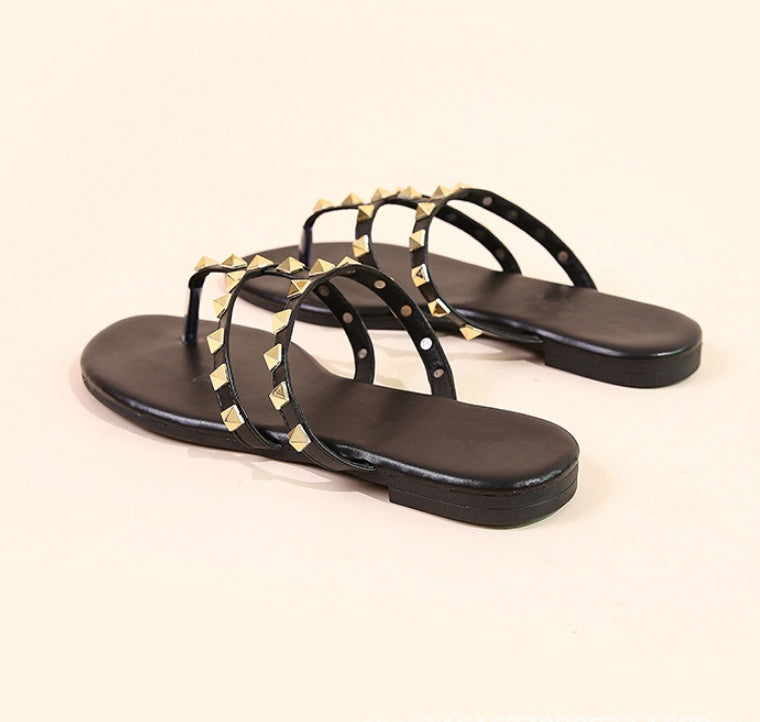 Rivet Soft Bottom Sandals And Slippers Rivet Soft Bottom Sandals And Slippers