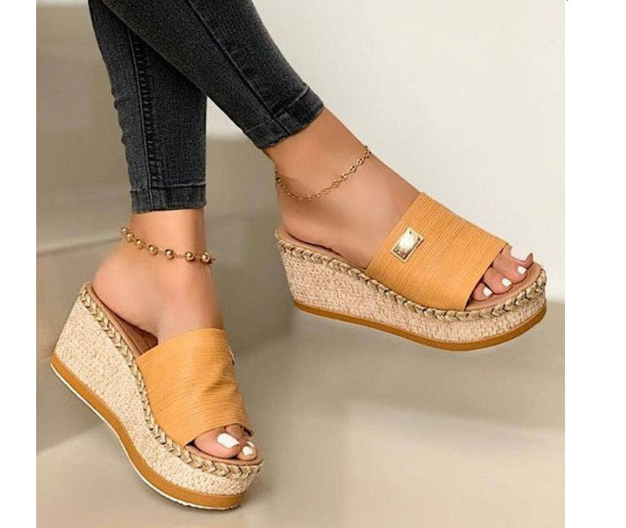 European and American new slippers sandals