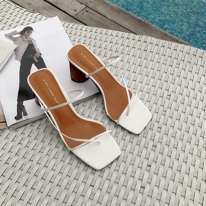 Square toe thin strap chunky heel sandals