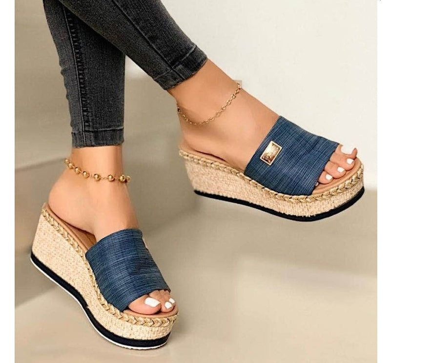 European and American new slippers sandals
