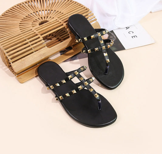 Rivet Soft Bottom Sandals And Slippers Rivet Soft Bottom Sandals And Slippers