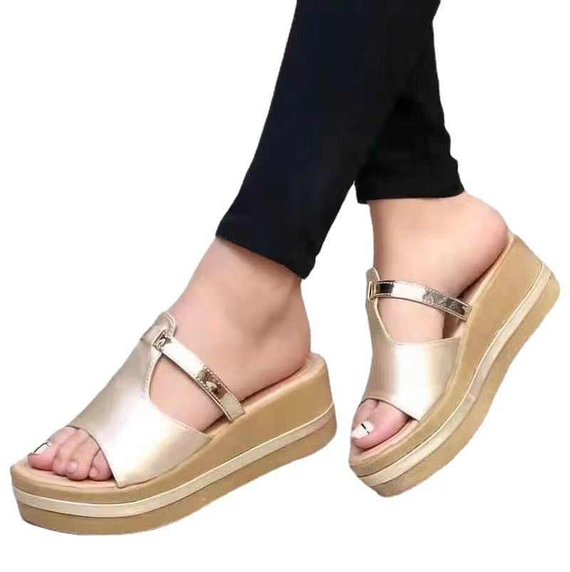 Slippers With Wedge Heel And Thick-soled Large Size Car Line Slipper